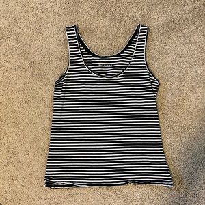 Everlane tank top